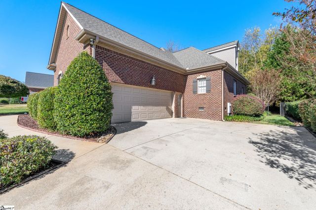 504 Cypress Links Way, Taylors, SC 29687