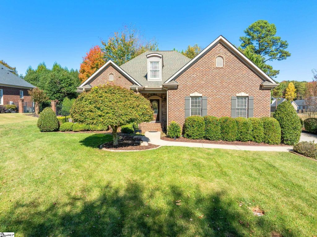 504 Cypress Links Way, Taylors, SC 29687