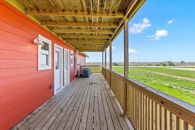 920 17th, Port Bolivar, TX 77650