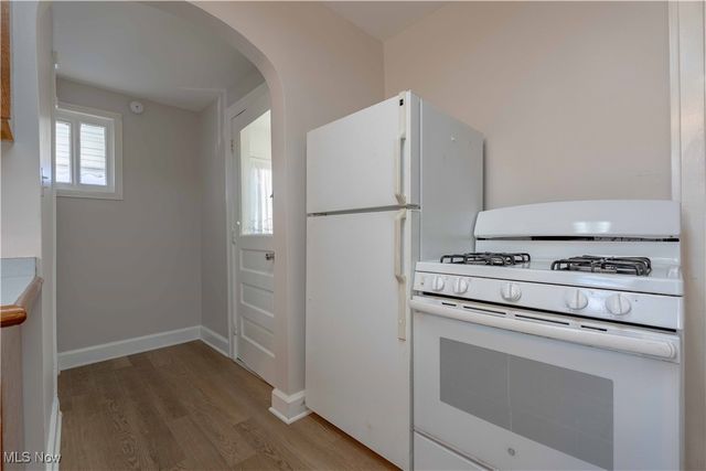 2246 7th Street SW, Akron, OH 44314