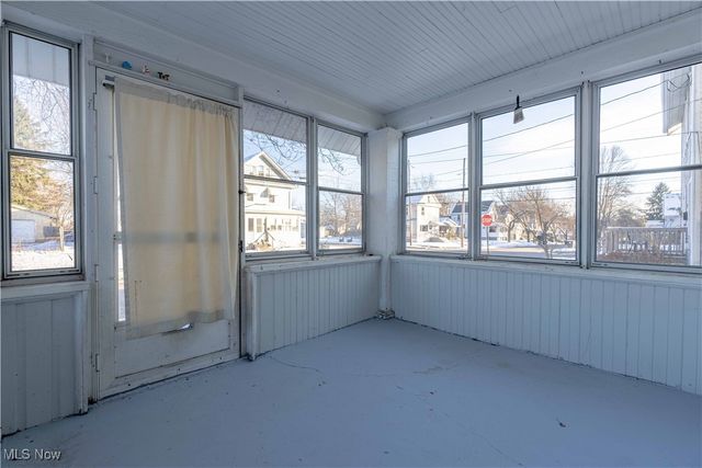 2246 7th Street SW, Akron, OH 44314