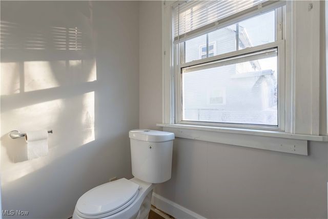 2246 7th Street SW, Akron, OH 44314