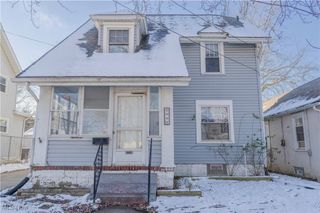 2246 7th Street SW, Akron, OH 44314