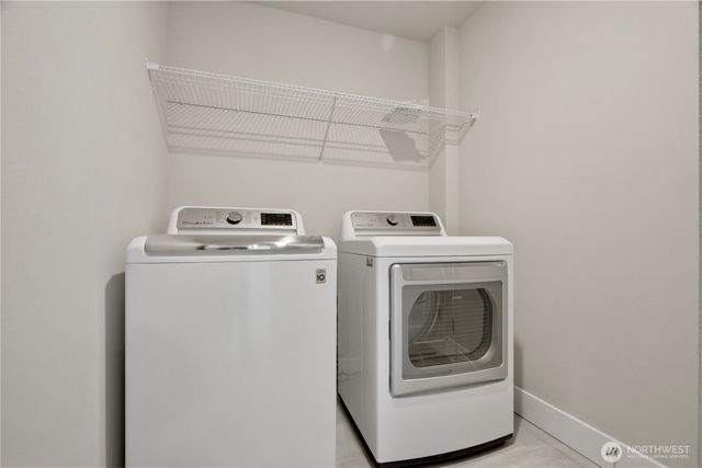 6302 SW 206th Pl, Lynnwood, WA 98036