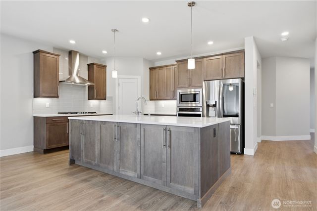 6302 SW 206th Pl, Lynnwood, WA 98036