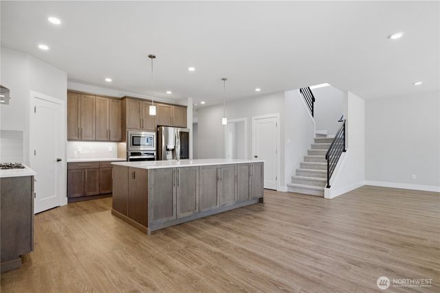 6302 SW 206th Pl, Lynnwood, WA 98036