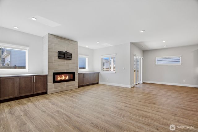 6302 SW 206th Pl, Lynnwood, WA 98036