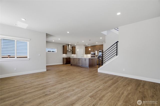 6302 SW 206th Pl, Lynnwood, WA 98036