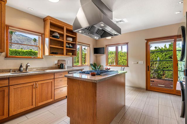 610 S Camino Real, Palm Springs, CA 92264