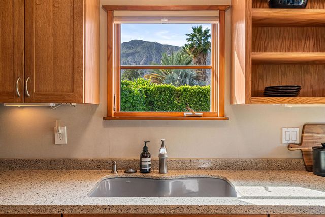 610 S Camino Real, Palm Springs, CA 92264