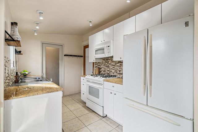 610 S Camino Real, Palm Springs, CA 92264