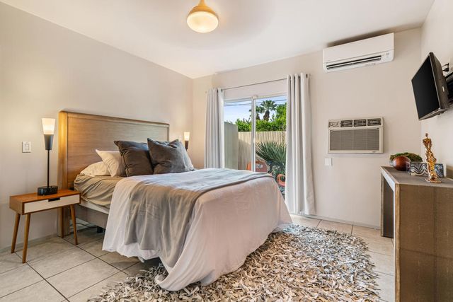 610 S Camino Real, Palm Springs, CA 92264