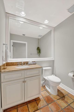 5586 N Ocean Boulevard 35g, Ocean Ridge, FL 33435