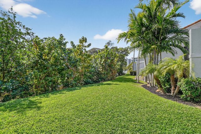 5586 N Ocean Boulevard 35g, Ocean Ridge, FL 33435