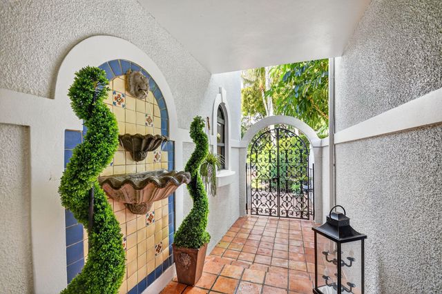 5586 N Ocean Boulevard 35g, Ocean Ridge, FL 33435