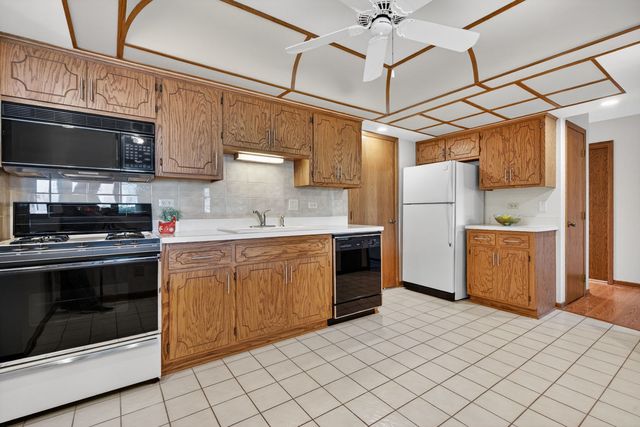 18158 Vermont Court, Orland Park, IL 60467