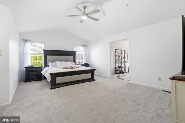 930 RED COAT FARM DR, Chalfont, PA 18914