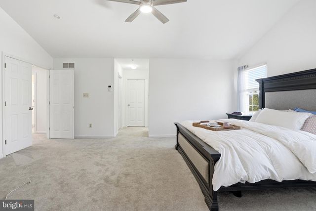 930 RED COAT FARM DR, Chalfont, PA 18914