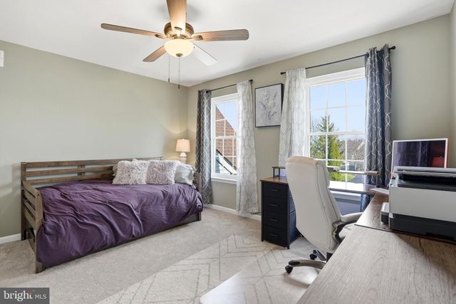 930 RED COAT FARM DR, Chalfont, PA 18914