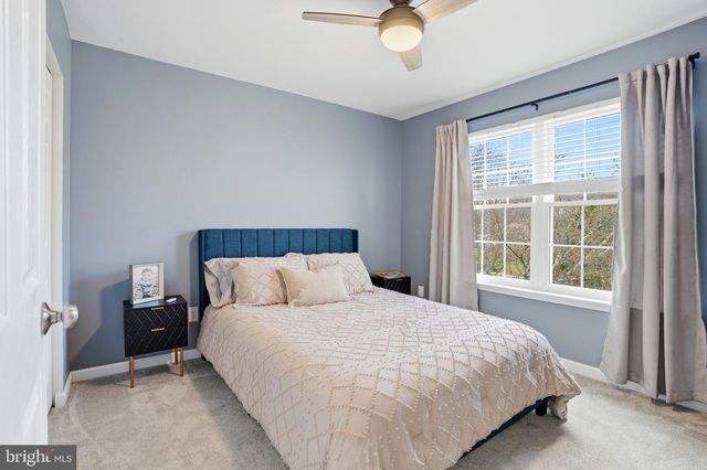 930 RED COAT FARM DR, Chalfont, PA 18914