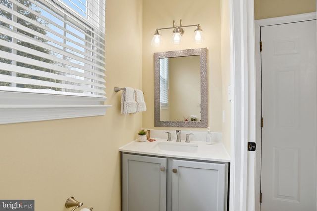 930 RED COAT FARM DR, Chalfont, PA 18914