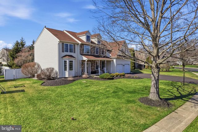 930 RED COAT FARM DR, Chalfont, PA 18914