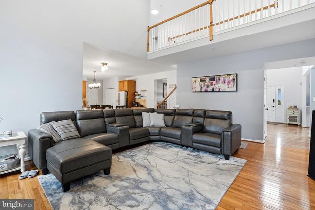 930 RED COAT FARM DR, Chalfont, PA 18914