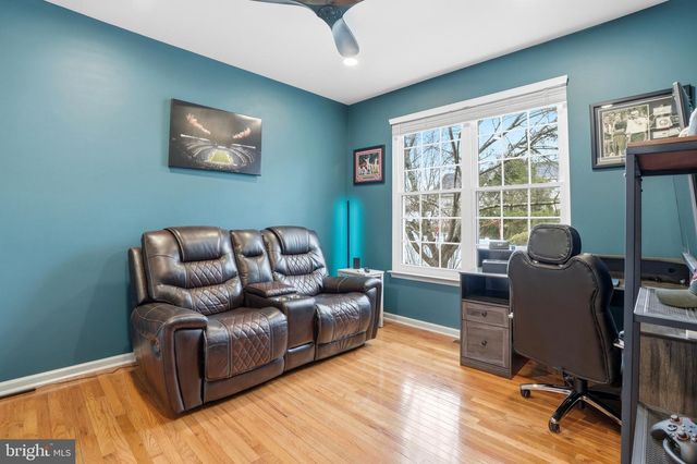 930 RED COAT FARM DR, Chalfont, PA 18914