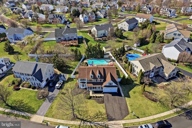 930 RED COAT FARM DR, Chalfont, PA 18914