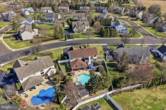 930 RED COAT FARM DR, Chalfont, PA 18914