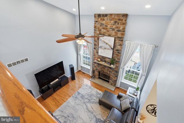 930 RED COAT FARM DR, Chalfont, PA 18914