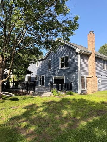 310 Chesterfield Lane, Vernon Hills, IL 60061