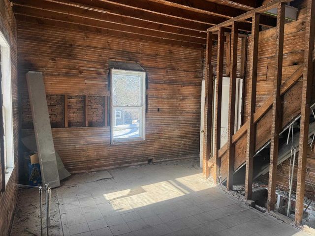 310 GRANITE STREET, Waupaca, WI 54981