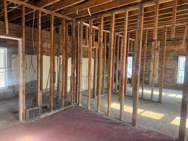 310 GRANITE STREET, Waupaca, WI 54981