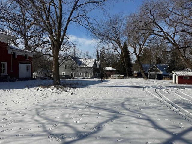 310 GRANITE STREET, Waupaca, WI 54981