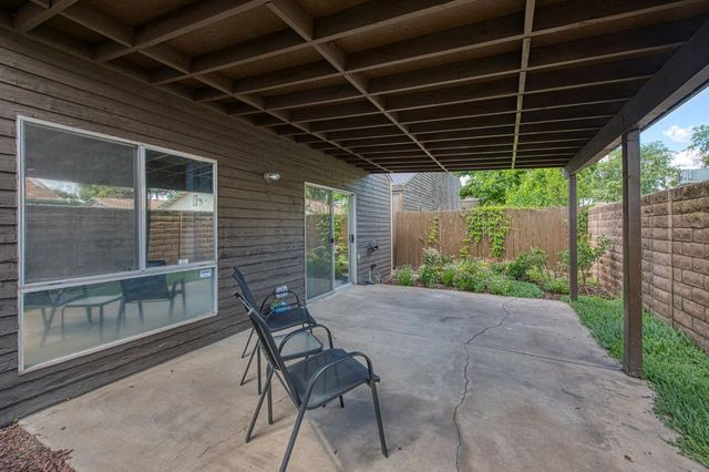 345 Sylmar Avenue, Clovis, CA 93612