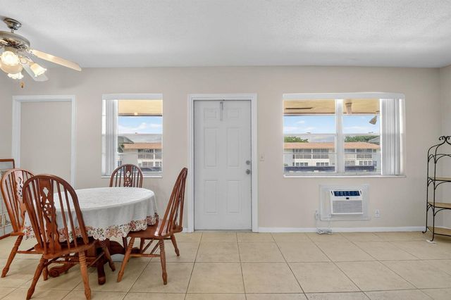 162 EASTHAMPTON G, West Palm Beach, FL 33417