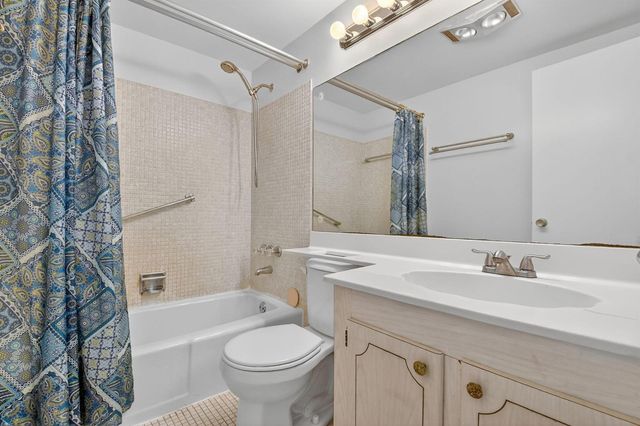 162 EASTHAMPTON G, West Palm Beach, FL 33417