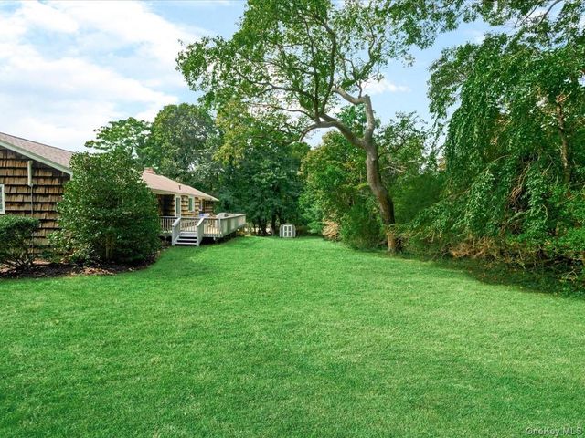 7 Sharon Avenue, East Setauket, NY 11733