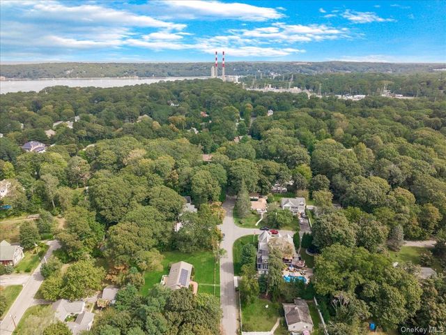 7 Sharon Avenue, East Setauket, NY 11733