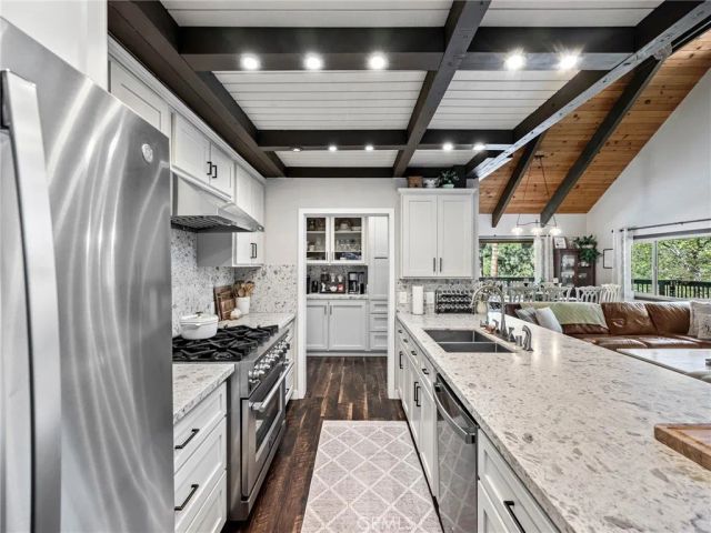 1147 Twin Lakes, Wrightwood, CA 92397