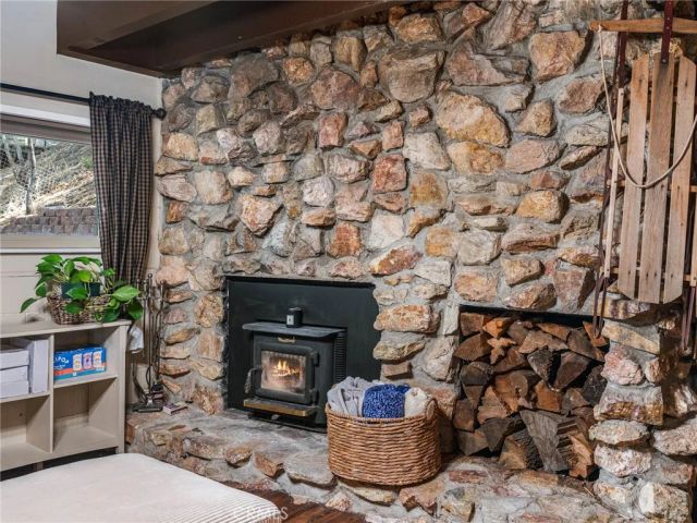 1147 Twin Lakes, Wrightwood, CA 92397