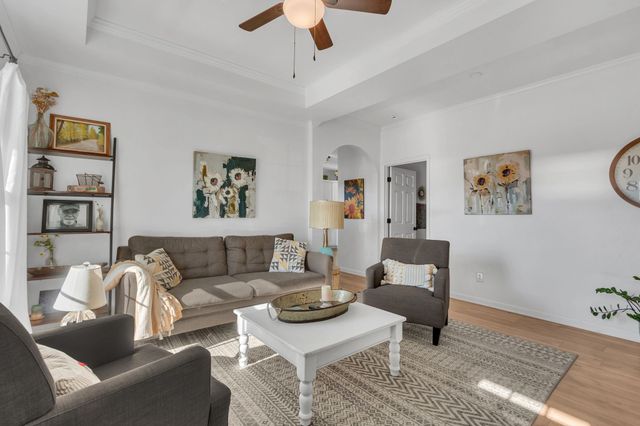 105 Riverside Dr, Columbia, TN 38401