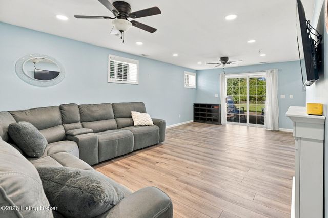 5103 Fox Run Rd, Buckner, KY 40010