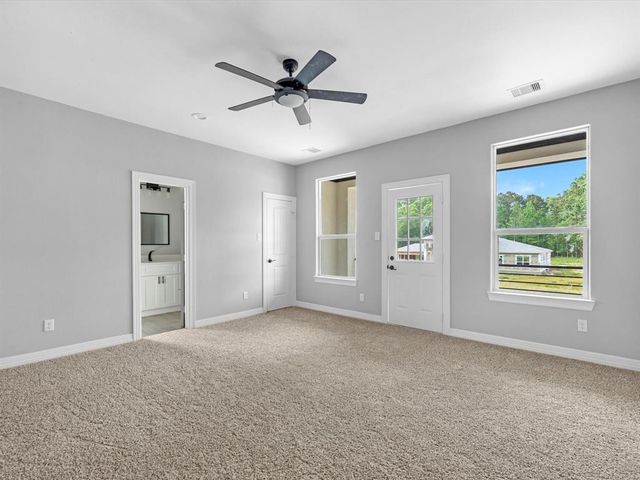 549 Road 660, Dayton, TX 77535