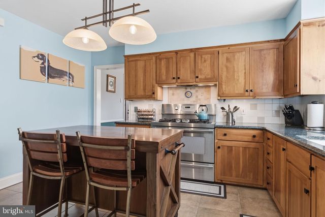 1242 GORDON RD, Jenkintown, PA 19046
