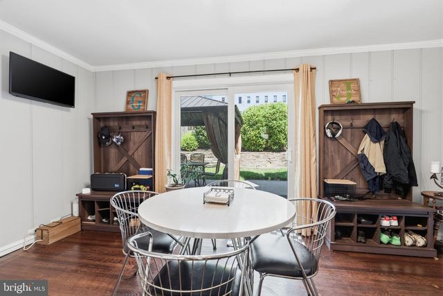 1242 GORDON RD, Jenkintown, PA 19046