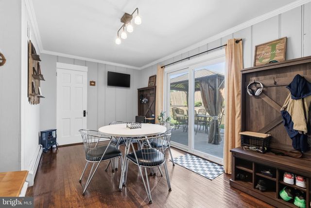 1242 GORDON RD, Jenkintown, PA 19046