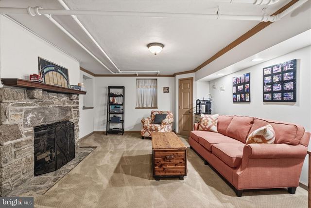 1242 GORDON RD, Jenkintown, PA 19046