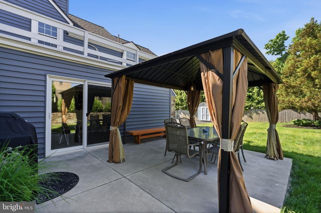 1242 GORDON RD, Jenkintown, PA 19046